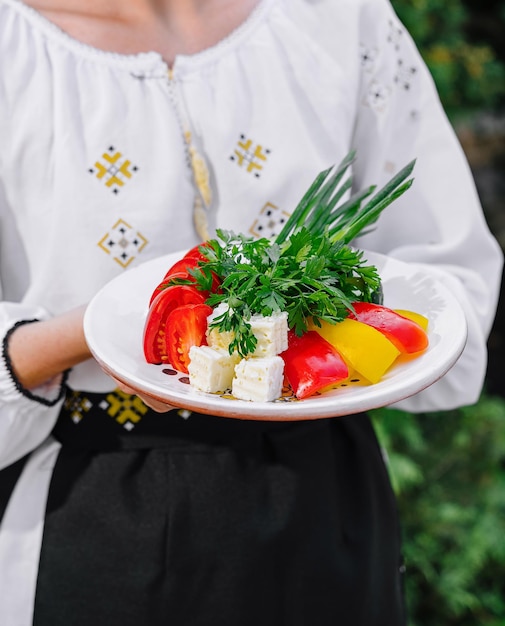 Kucharz przygotowujący potrawę